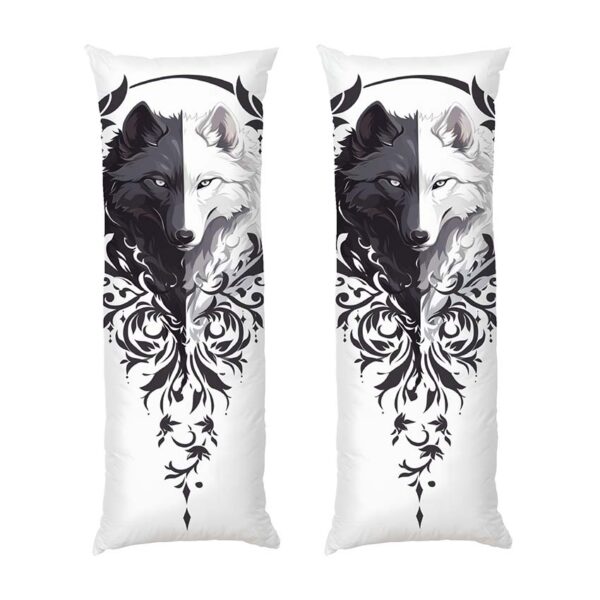 bilyy-ta-chornyy-vovk.-black-and-white-wolf