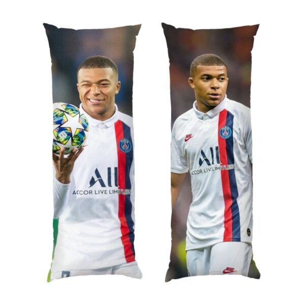 kilian-mbappe-z-m_iachem.-kylian-mbappe-lottin-with-the-ball