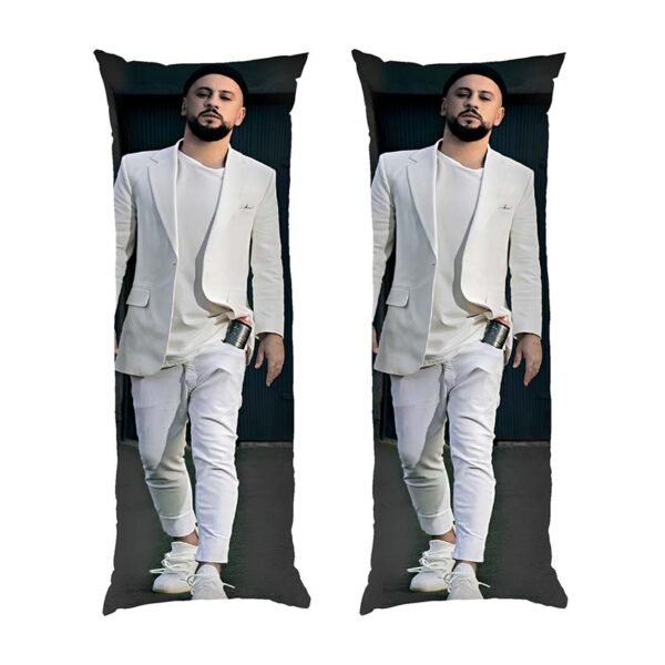 monatik.-bilyy-kostium.-monatik.-white-suit