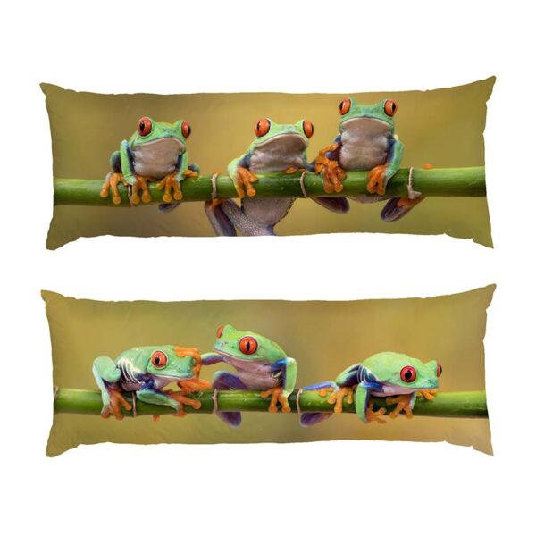 smishni-zhabeniata-na-hiltsi.-funny-frogs-on-a-branch-1